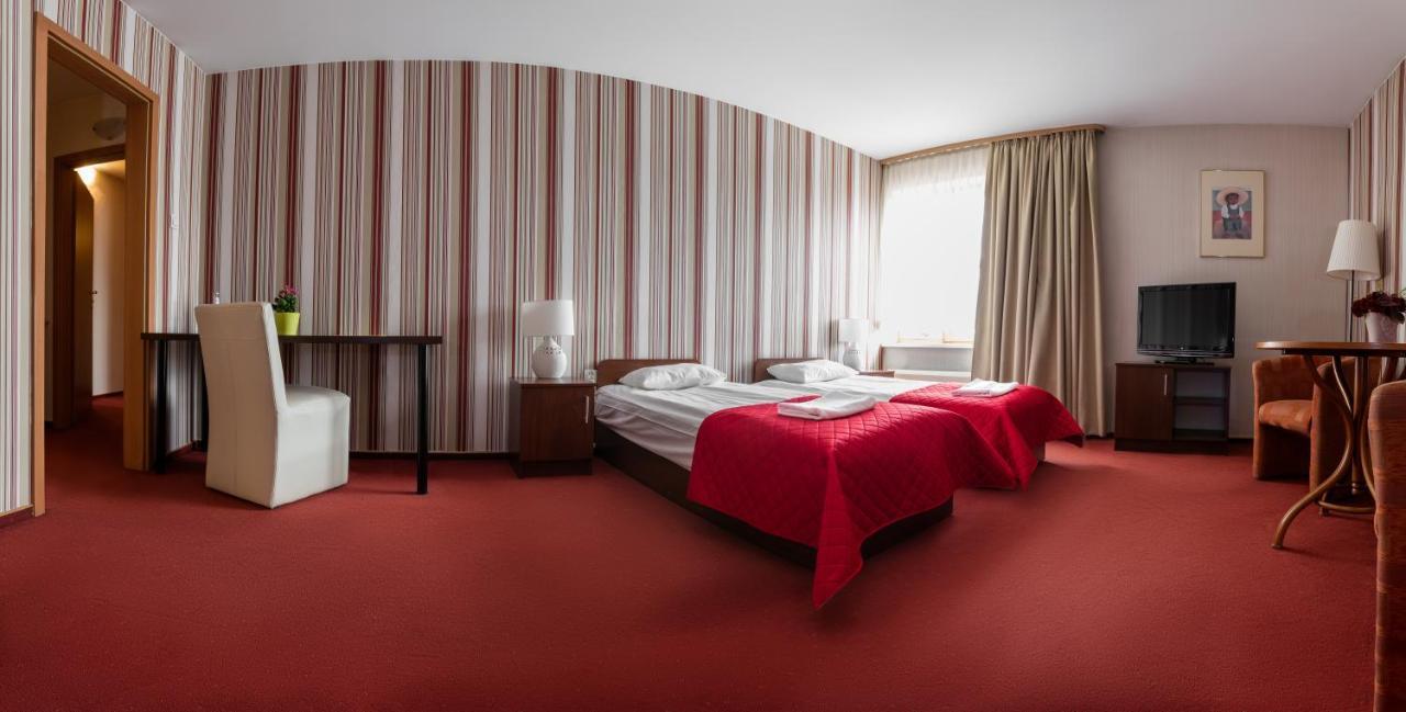 Hotel Piemont 파비아니체 외부 사진